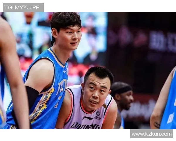 成都篮球队强势领跑锦标赛积分榜以97分稳居第一 成都篮球队强势领跑锦标赛积分榜以97分稳居第一