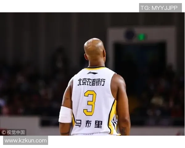 周磊专访：从排球新星到传奇教练的心路历程回顾